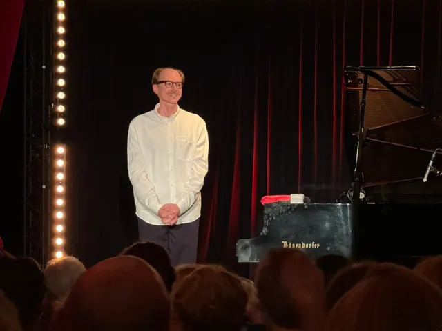 Listen to Encore #2 / Albumpräsentation INVISIBLE Rote Bar Volkstheater 4.4.2024